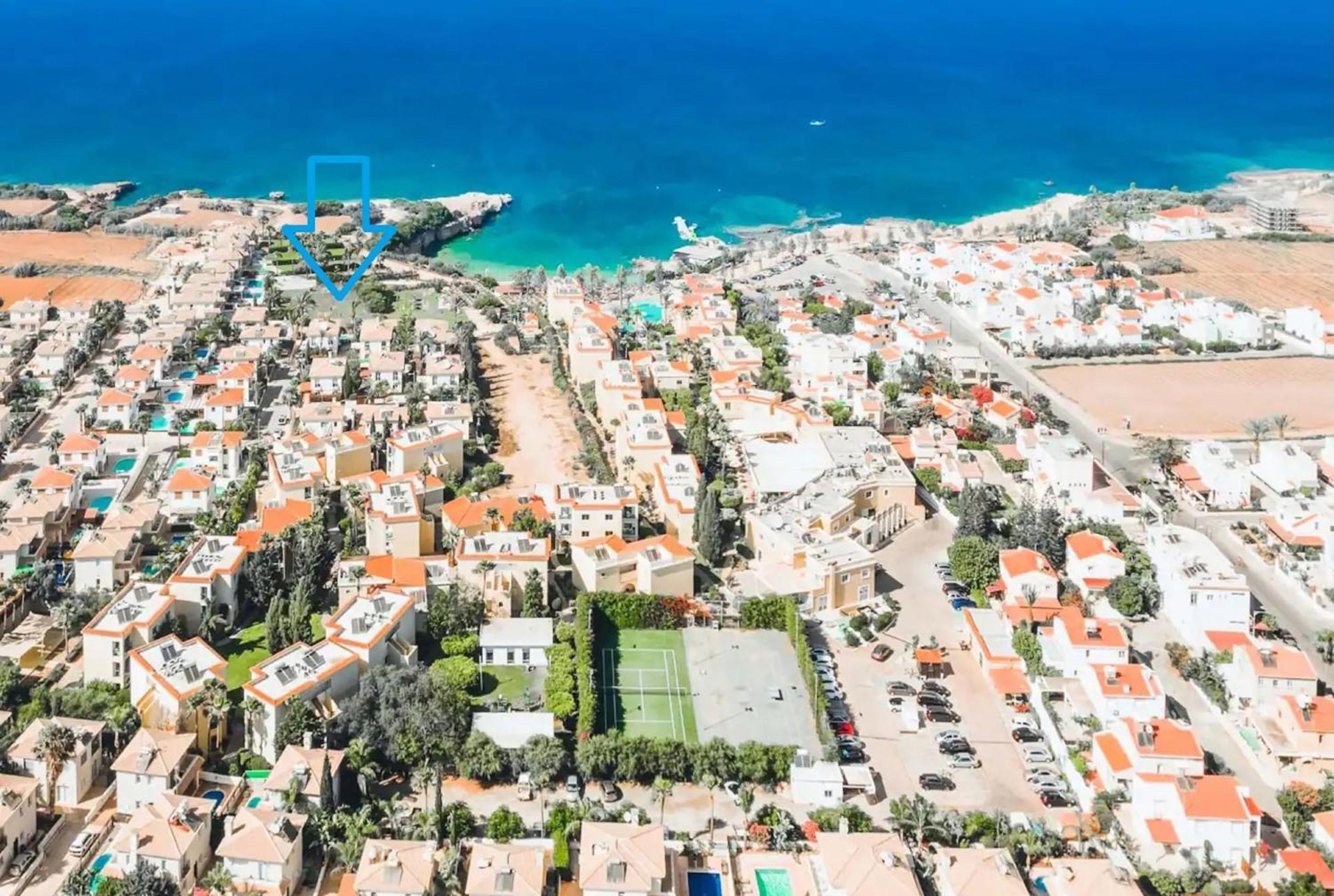 Villa Oceania - Beachfront Паралимни Екстериор снимка