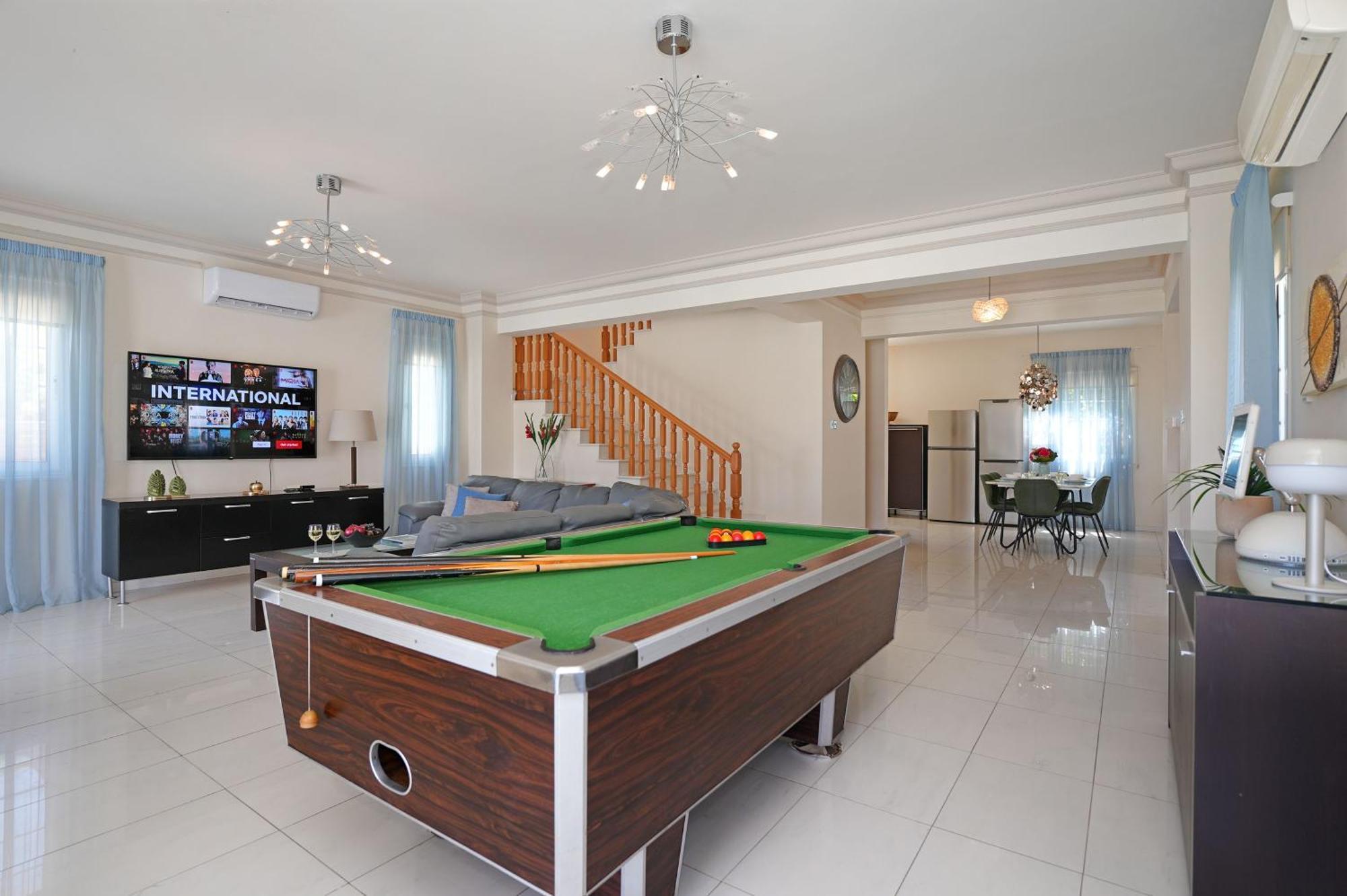 Villa Oceania - Beachfront Паралимни Екстериор снимка