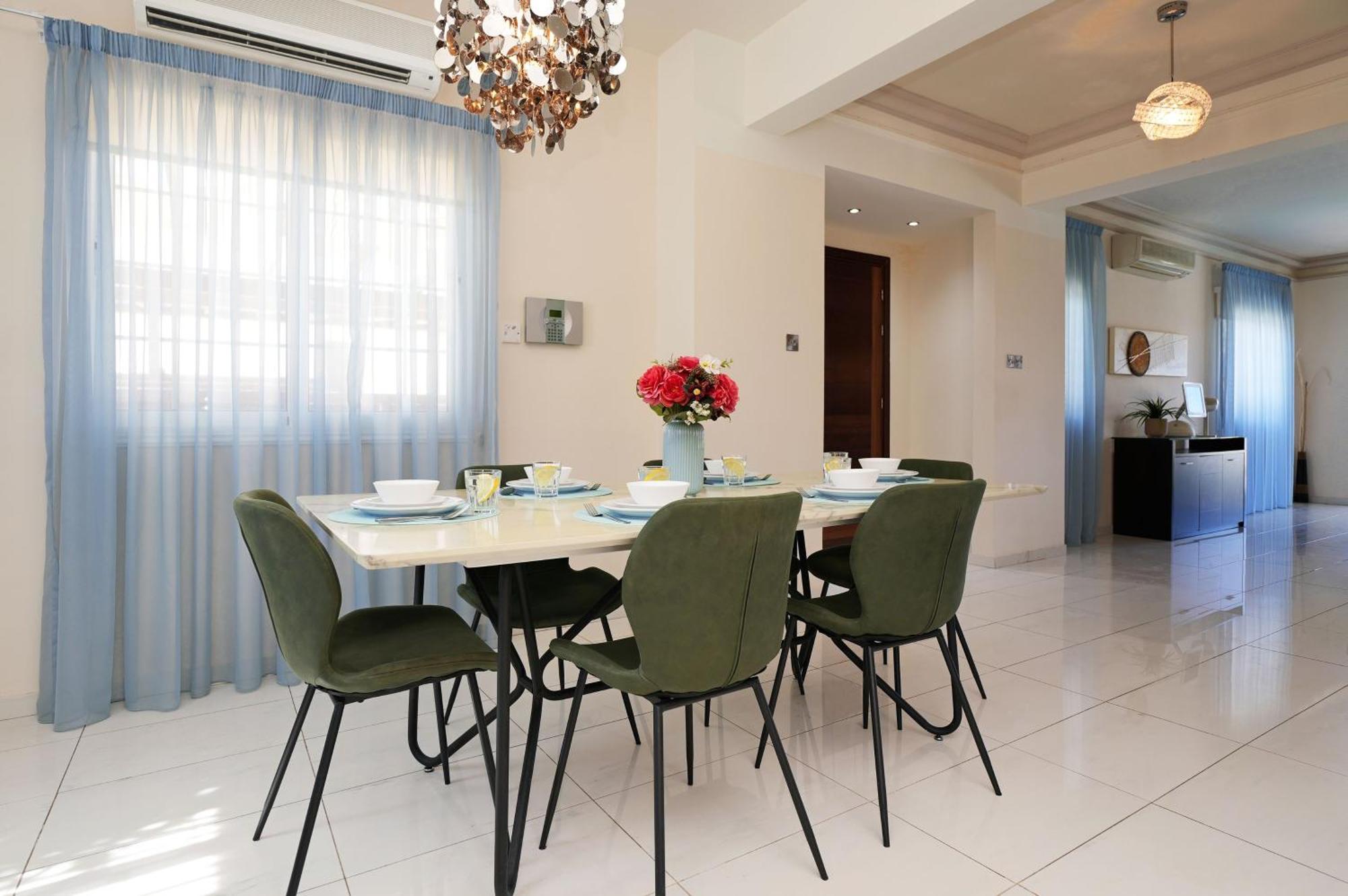 Villa Oceania - Beachfront Паралимни Екстериор снимка